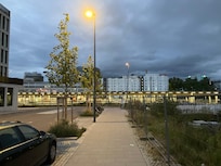 Hotellet set fra den anden side af sporene