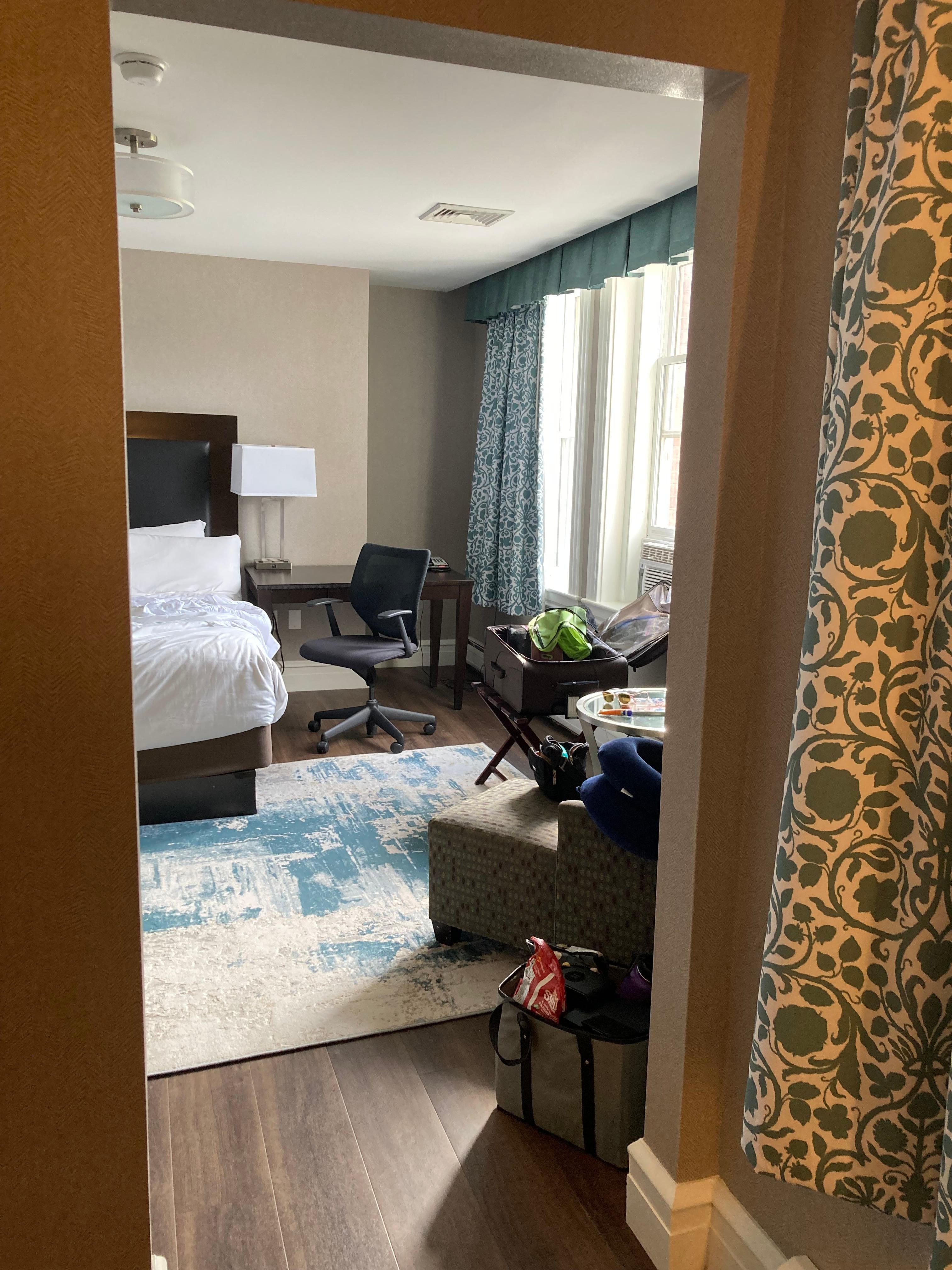 Looking towards king suite.