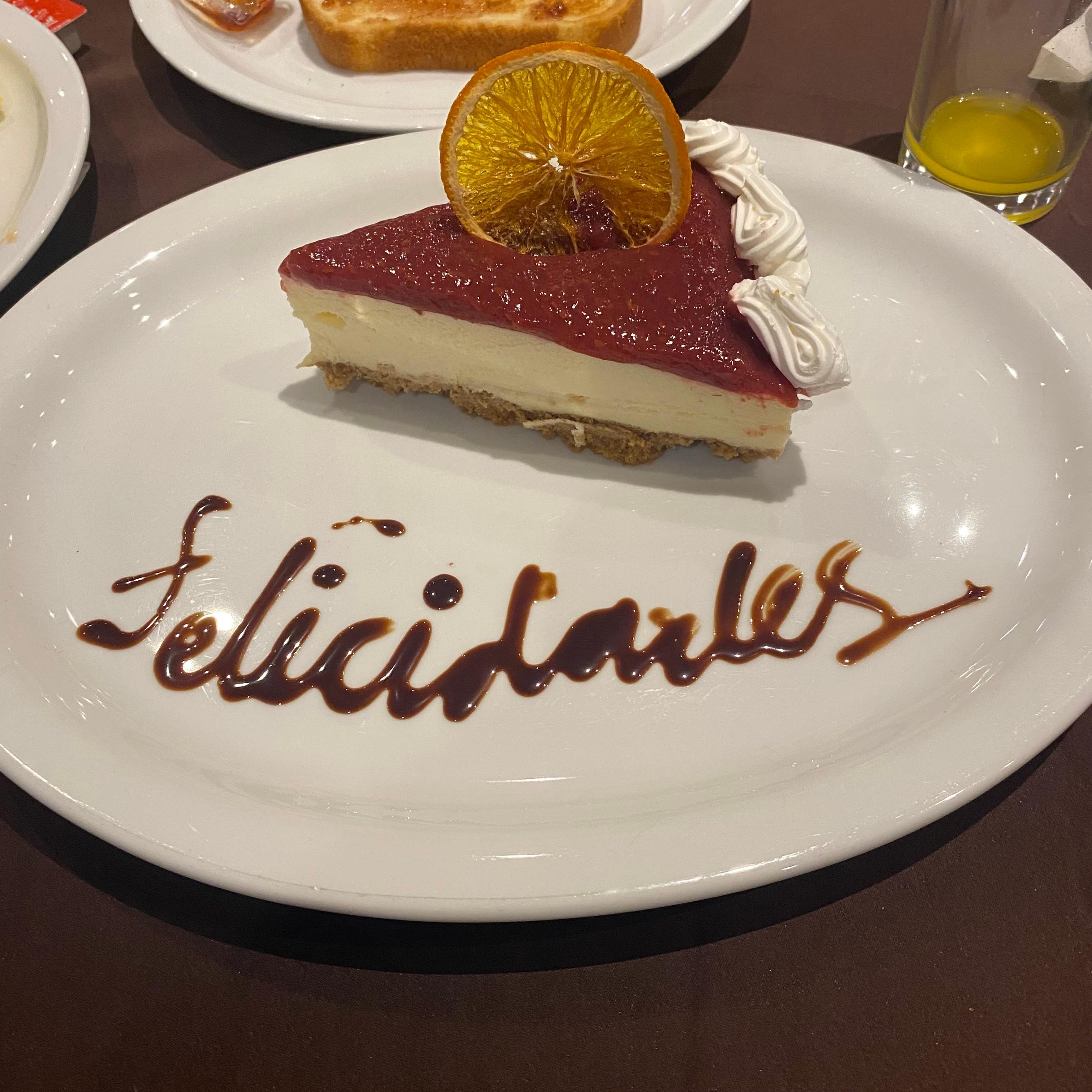 For breakfast they gave me a slice of cheesecake for my birthday they also play las mañananitas for me the staff were very friendly. 