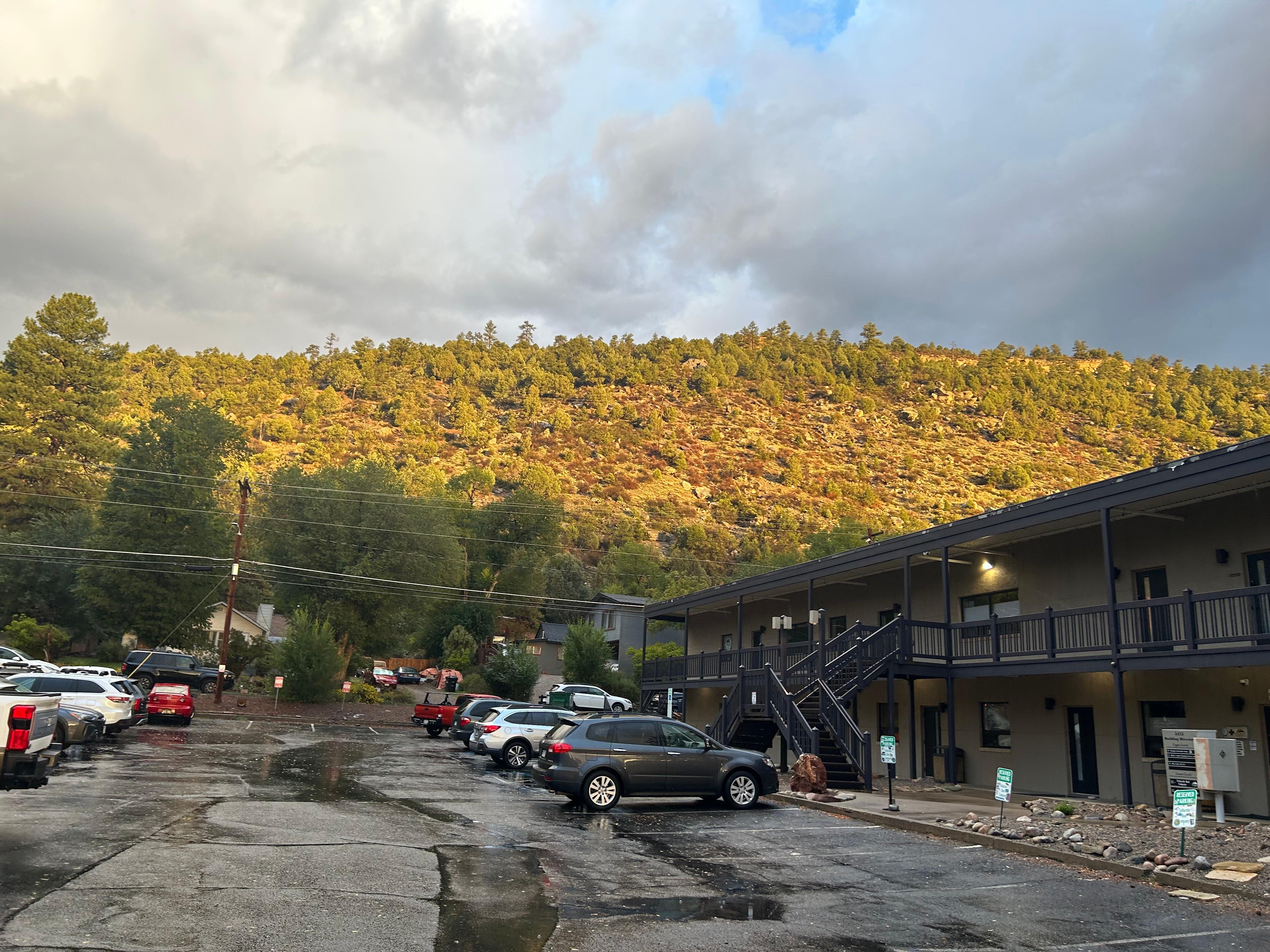 The location! Despite poor weather it is beautiful and has access to trails 3 min walk away!