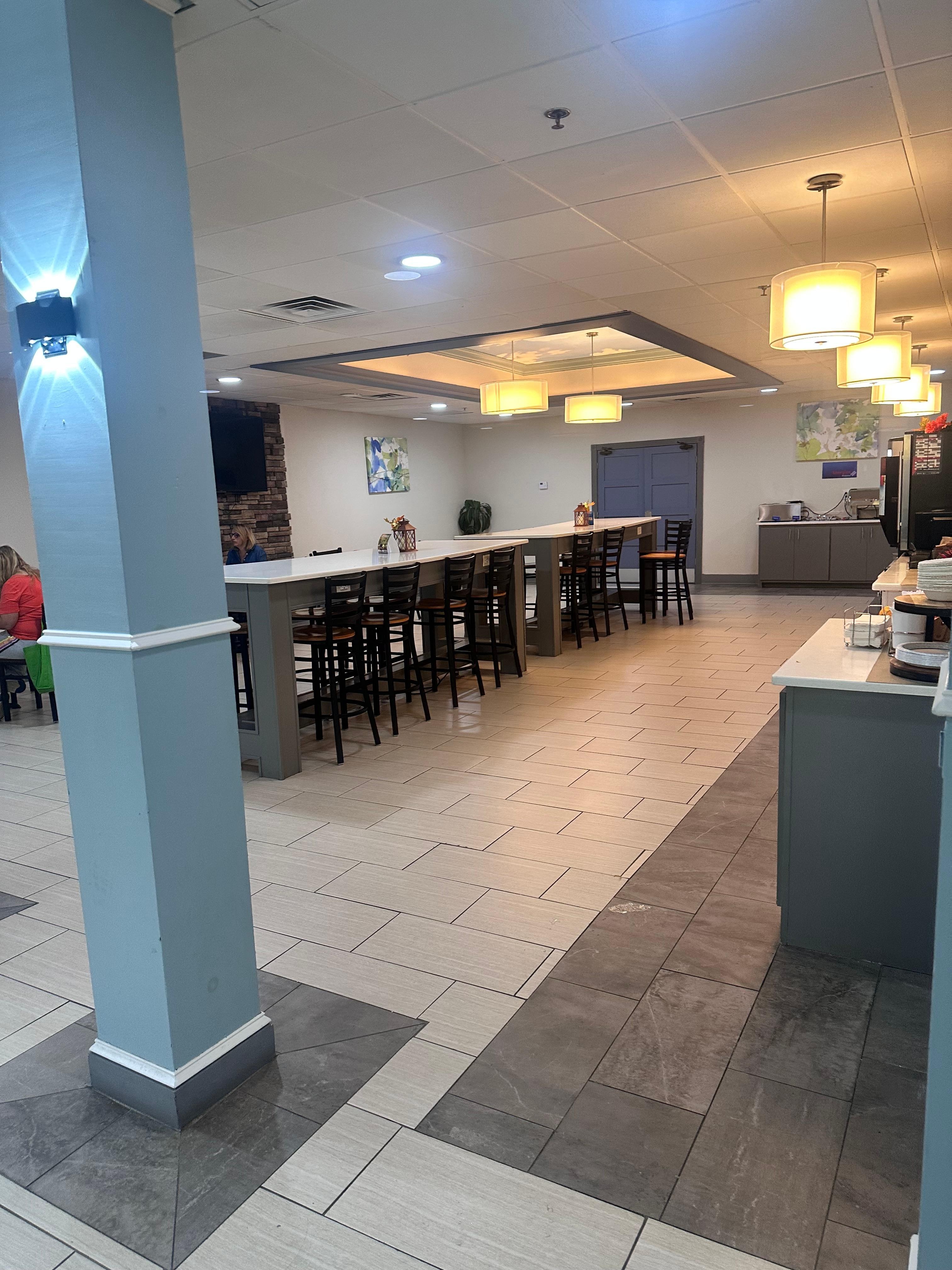  Breakfast area. Well stocked and maintained 