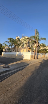 Villa by day