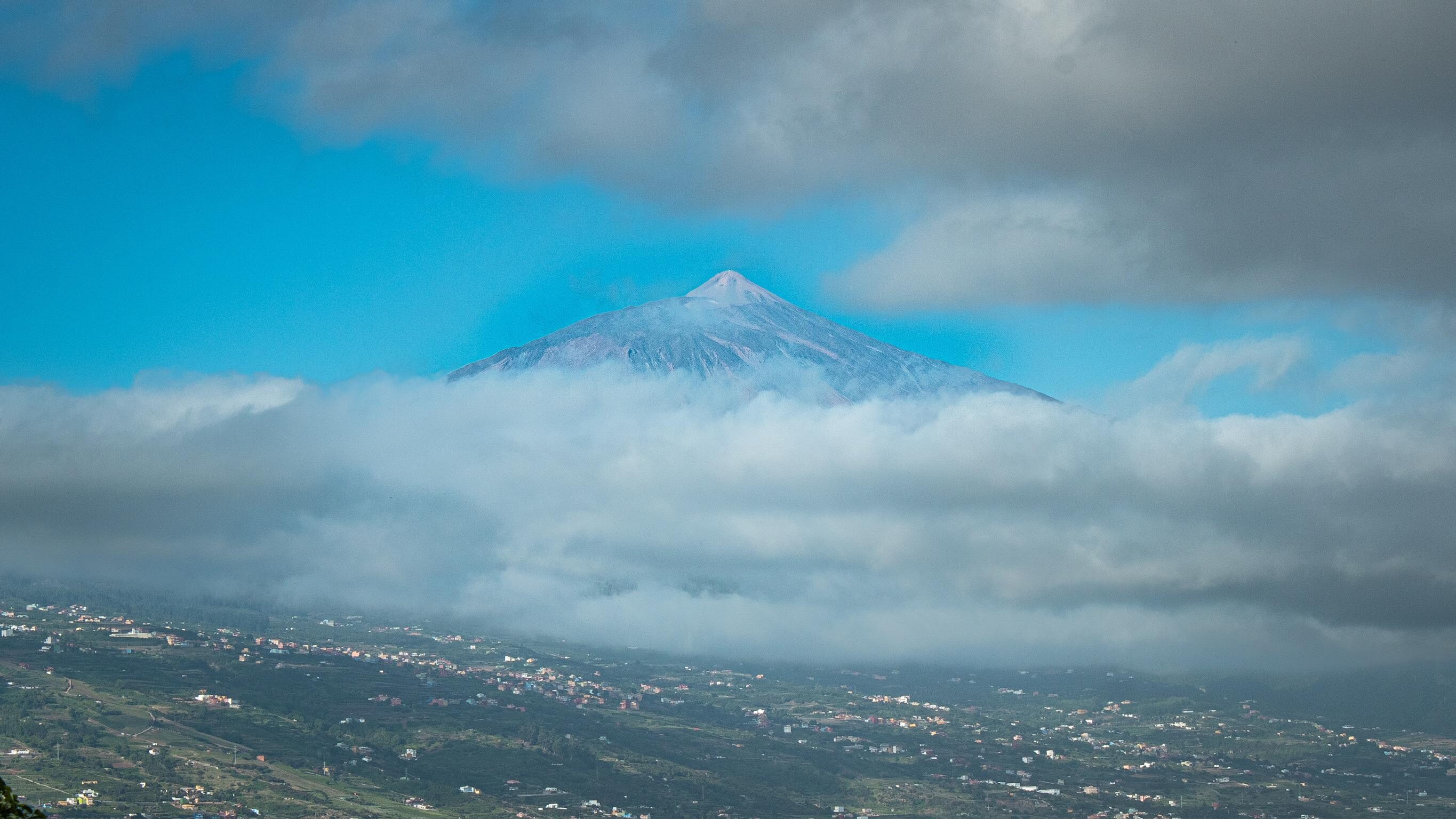 View of El Teide from pation