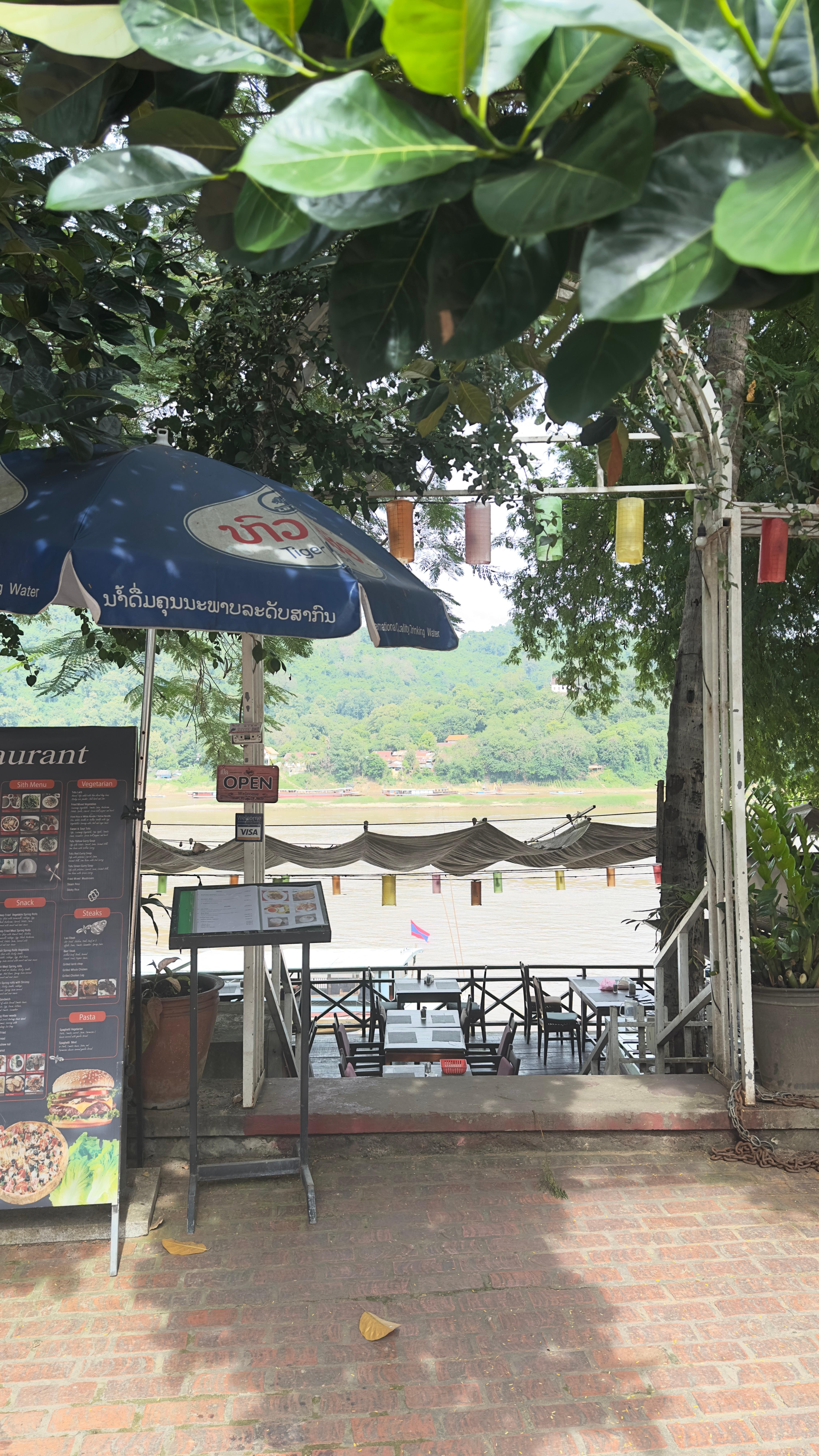 Frühstücks Terrasse. 