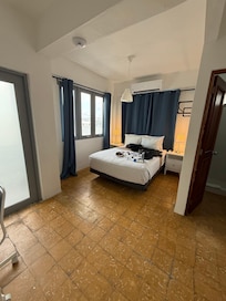 Great rooms, very clean and organized. Only the most basic of amenities.