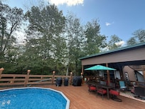 Pool was super clean and heated, the children loved it.