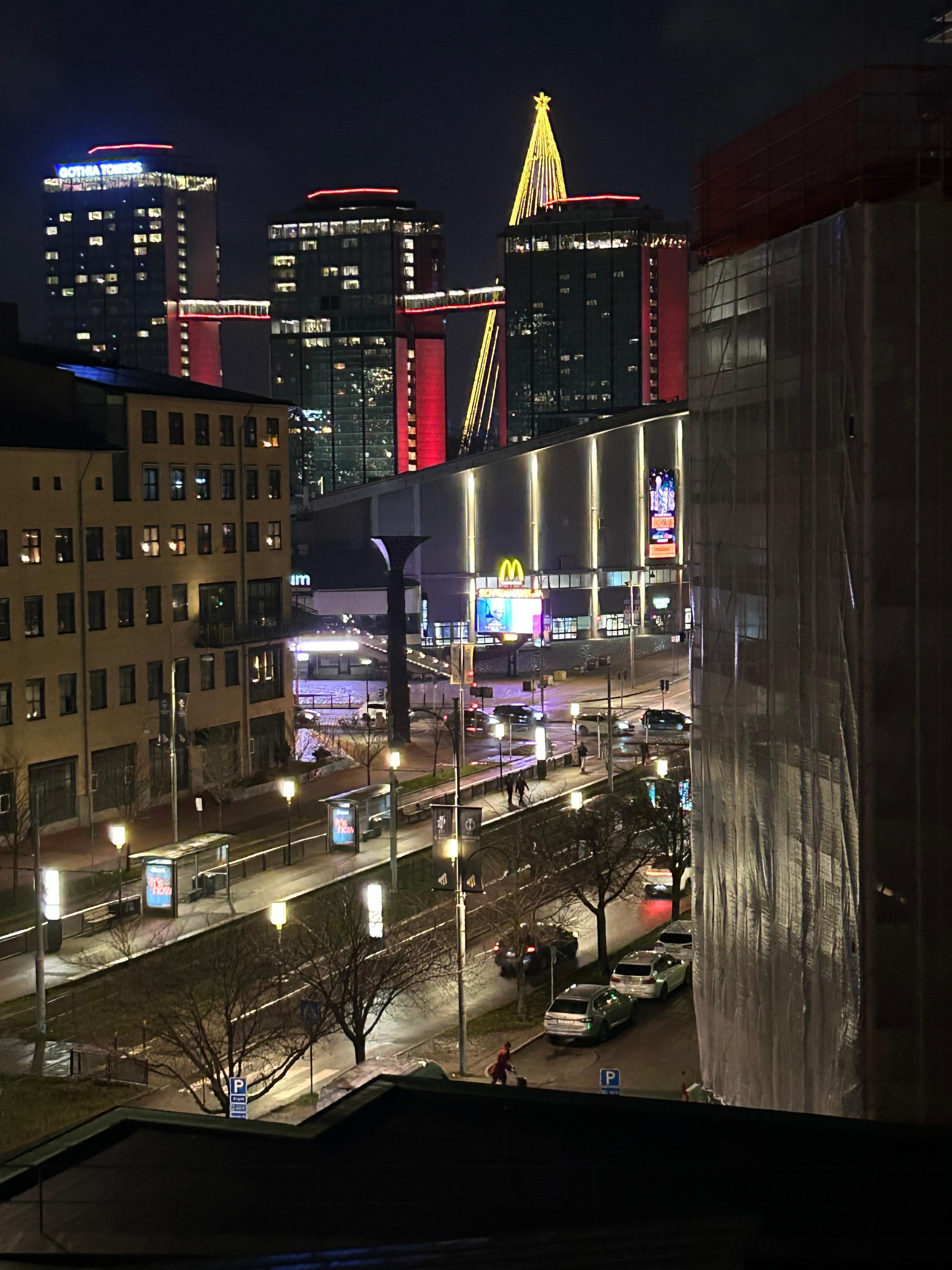 Utsikten fra rommet .