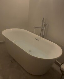 Soaking Tub