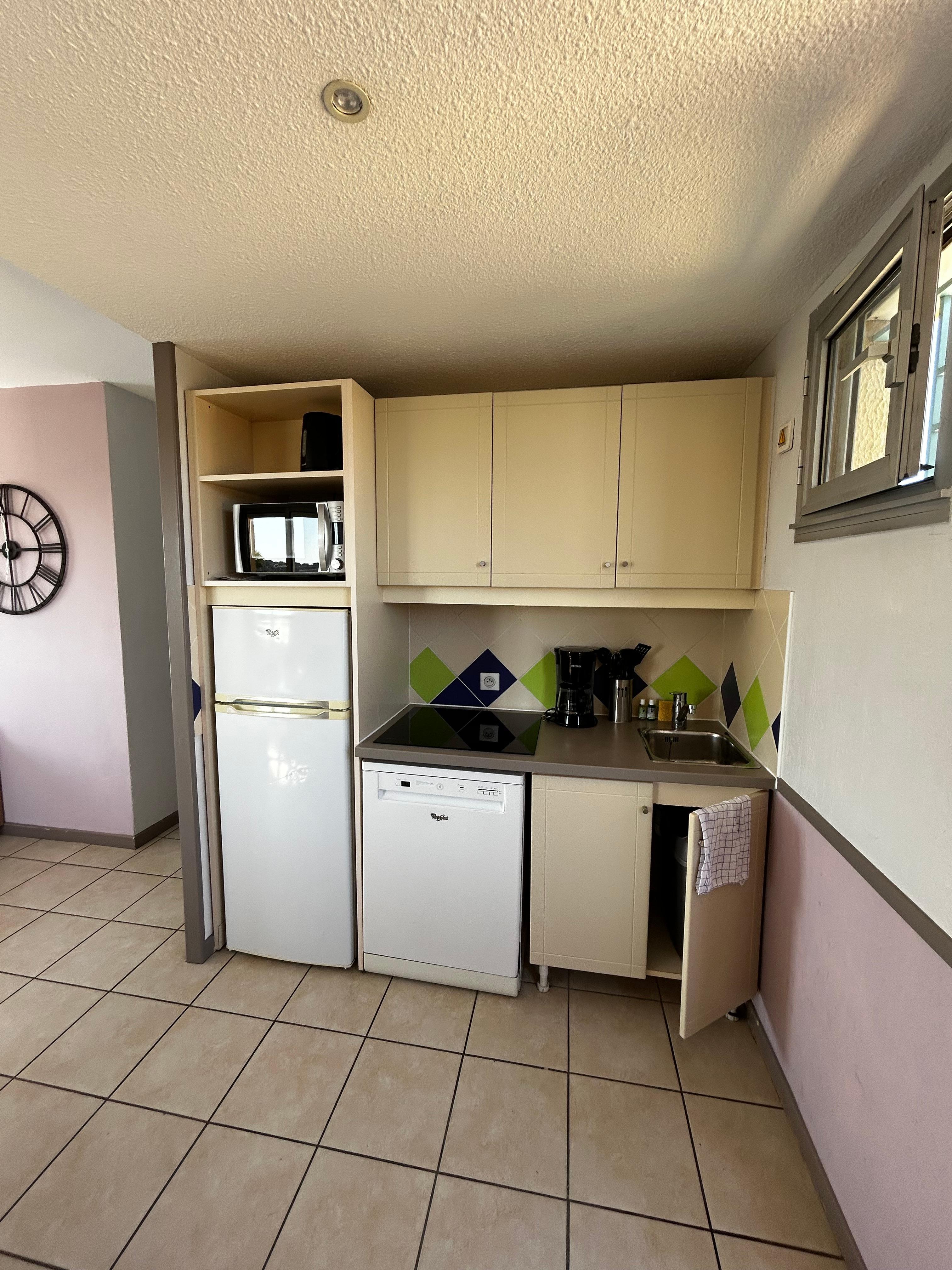 Kitchenette 