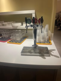 Draft white wine
Red wine
Beer