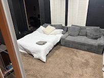 This was supposed to be a queen bedroom