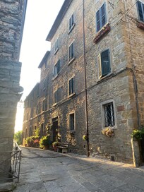 Cortona street