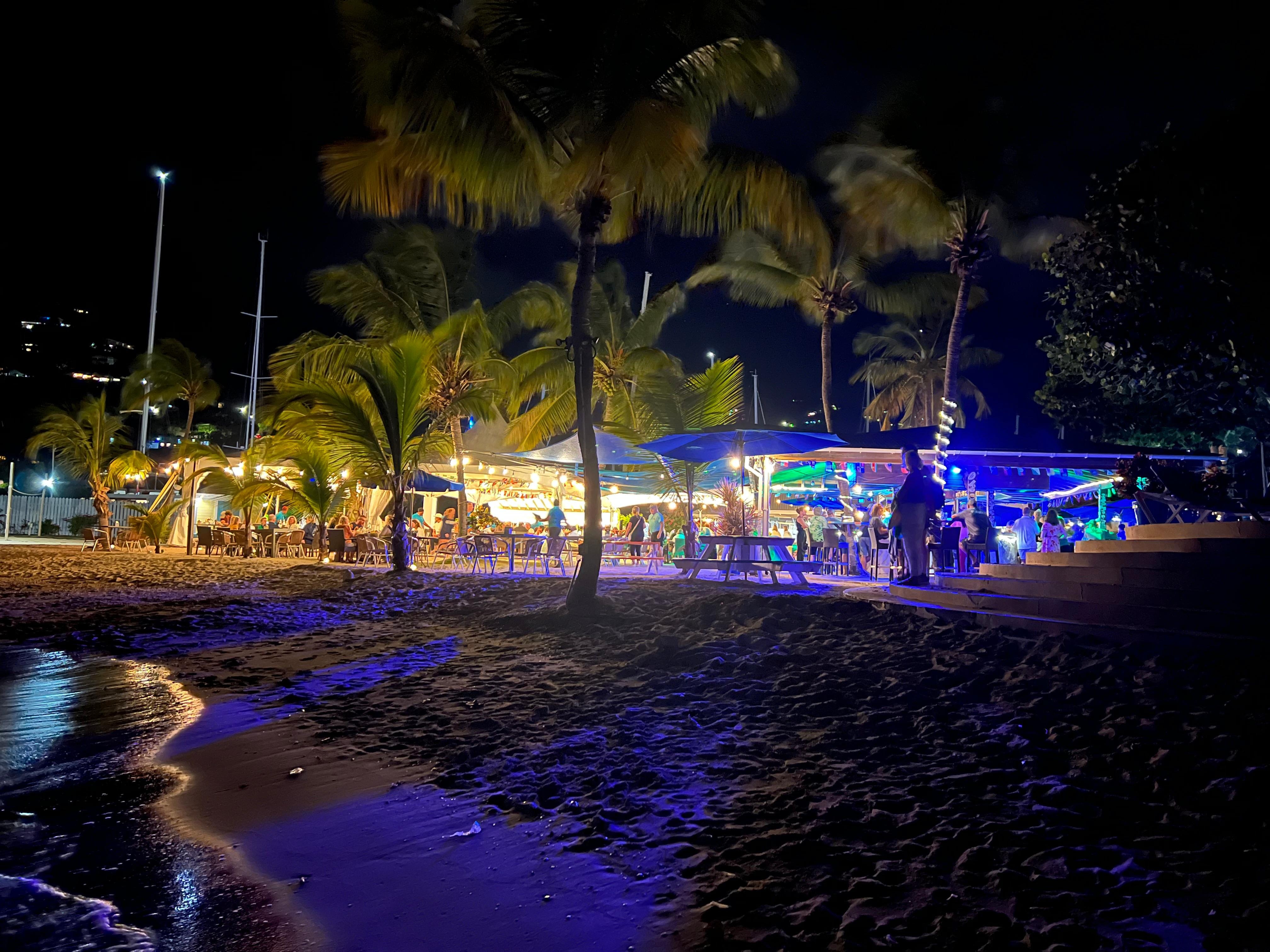 Gorgeous shoreline restaurant! 