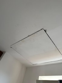 Maybe the foto is not fully reflecting but the room was consumed and not cired. No fly net