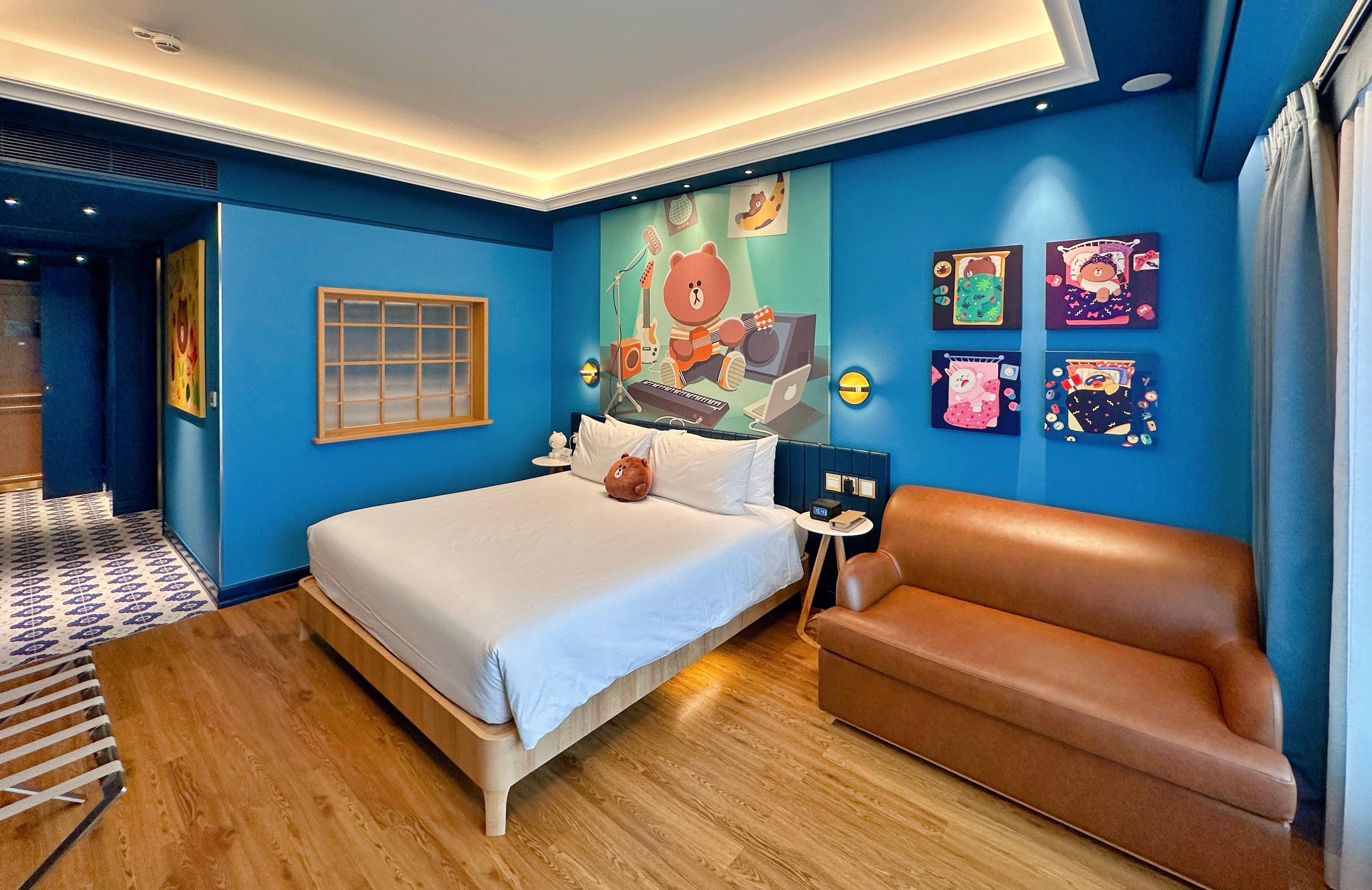 房間別緻，色彩繽紛