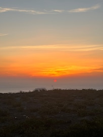 Why go to Oia?