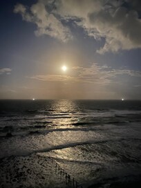 The moon from the balcony
