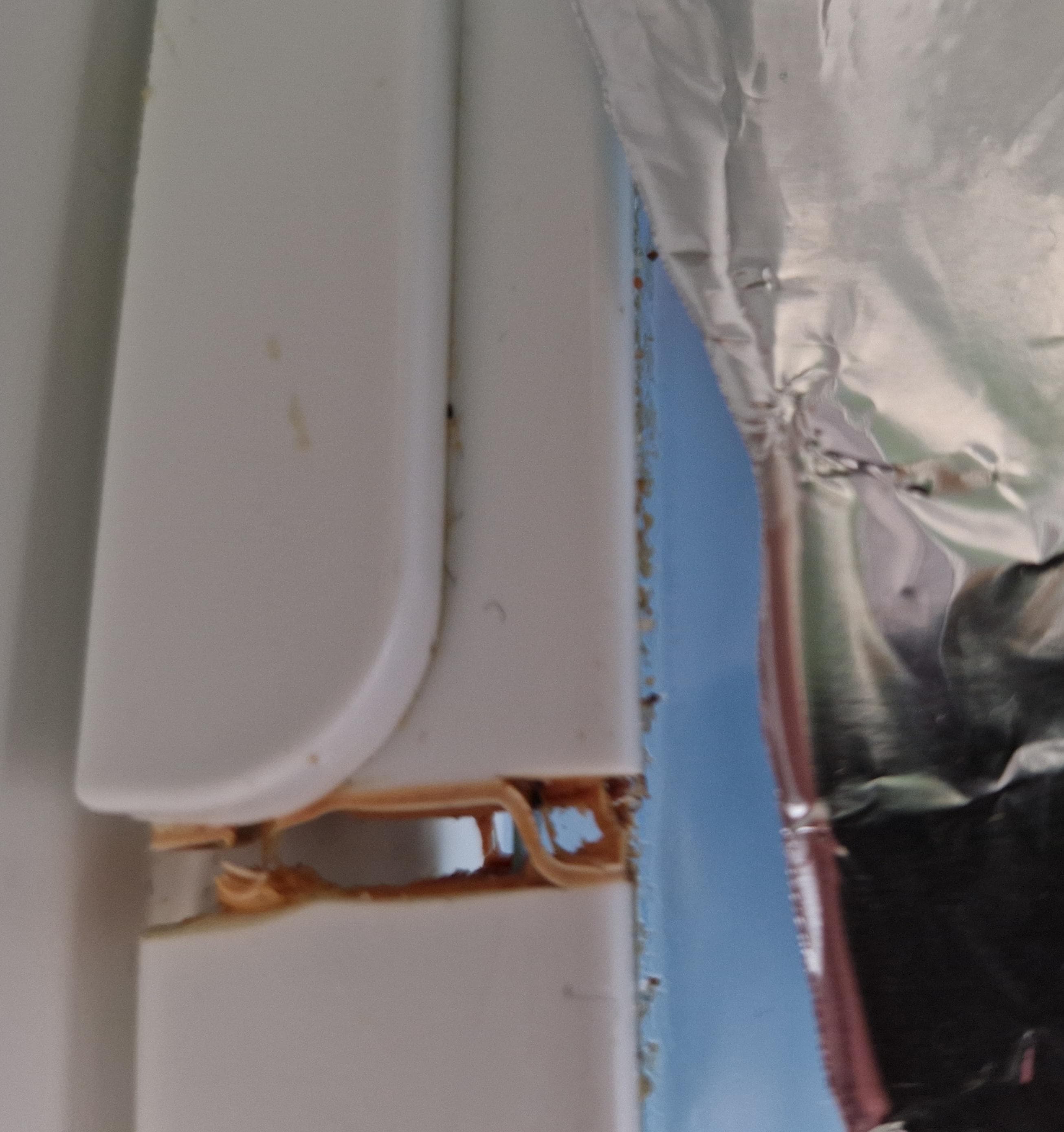 Belag auf dem Kühlschrank-Einlegeboden