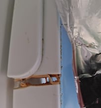 Belag auf dem Kühlschrank-Einlegeboden