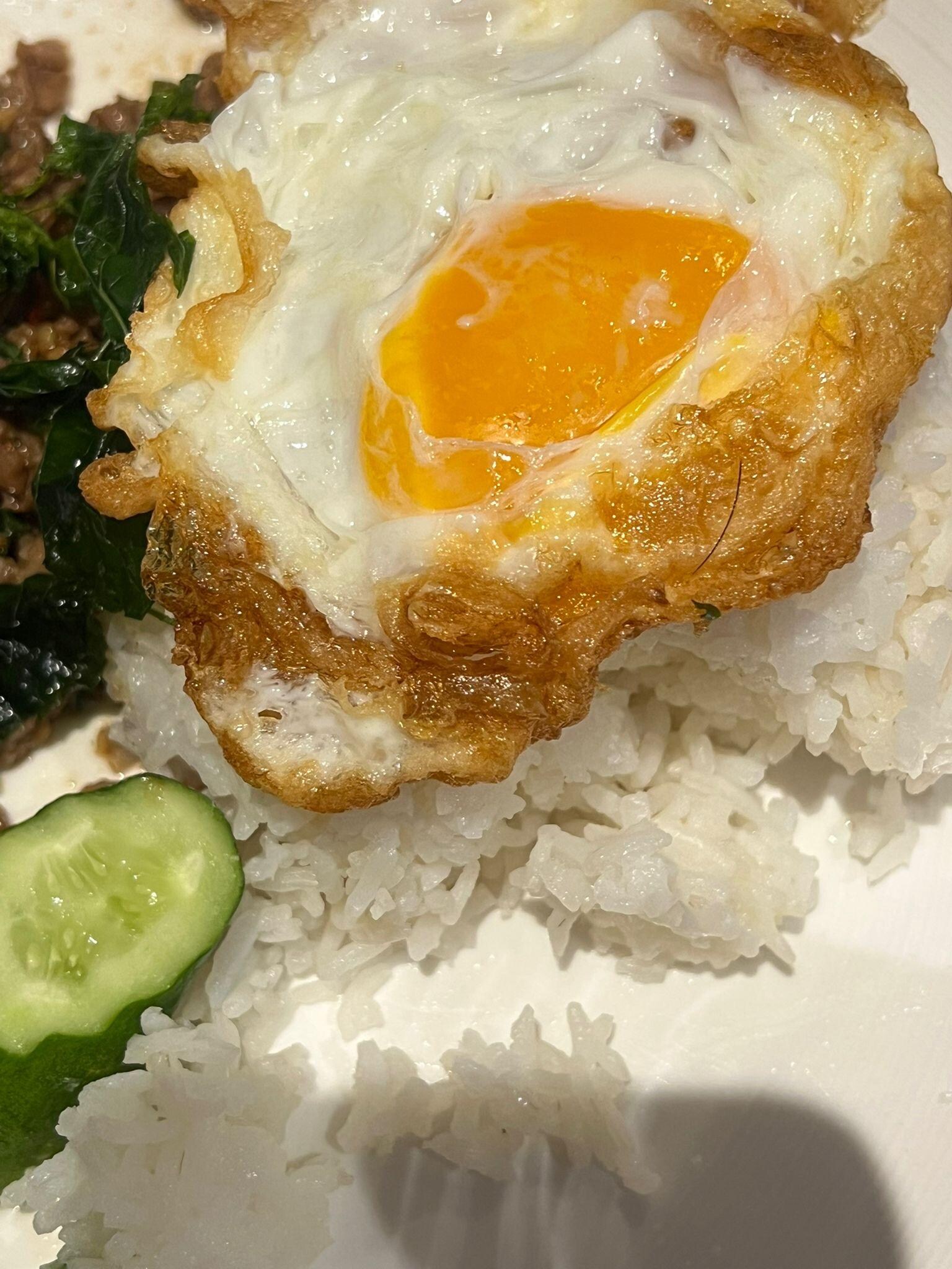 Found hair in my food and was really disappointed in the response I received. Further more to that I had to raise a few more concerns, one of the managers was helpful but overall, it was very misleading and I was disappointed in how they dealt with