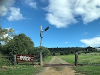 The entrance to Deshons Retreat