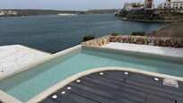 Jacuzzi overlooking the sea