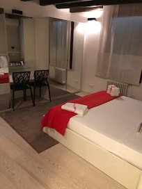 Bedroom with comfortable twin bed