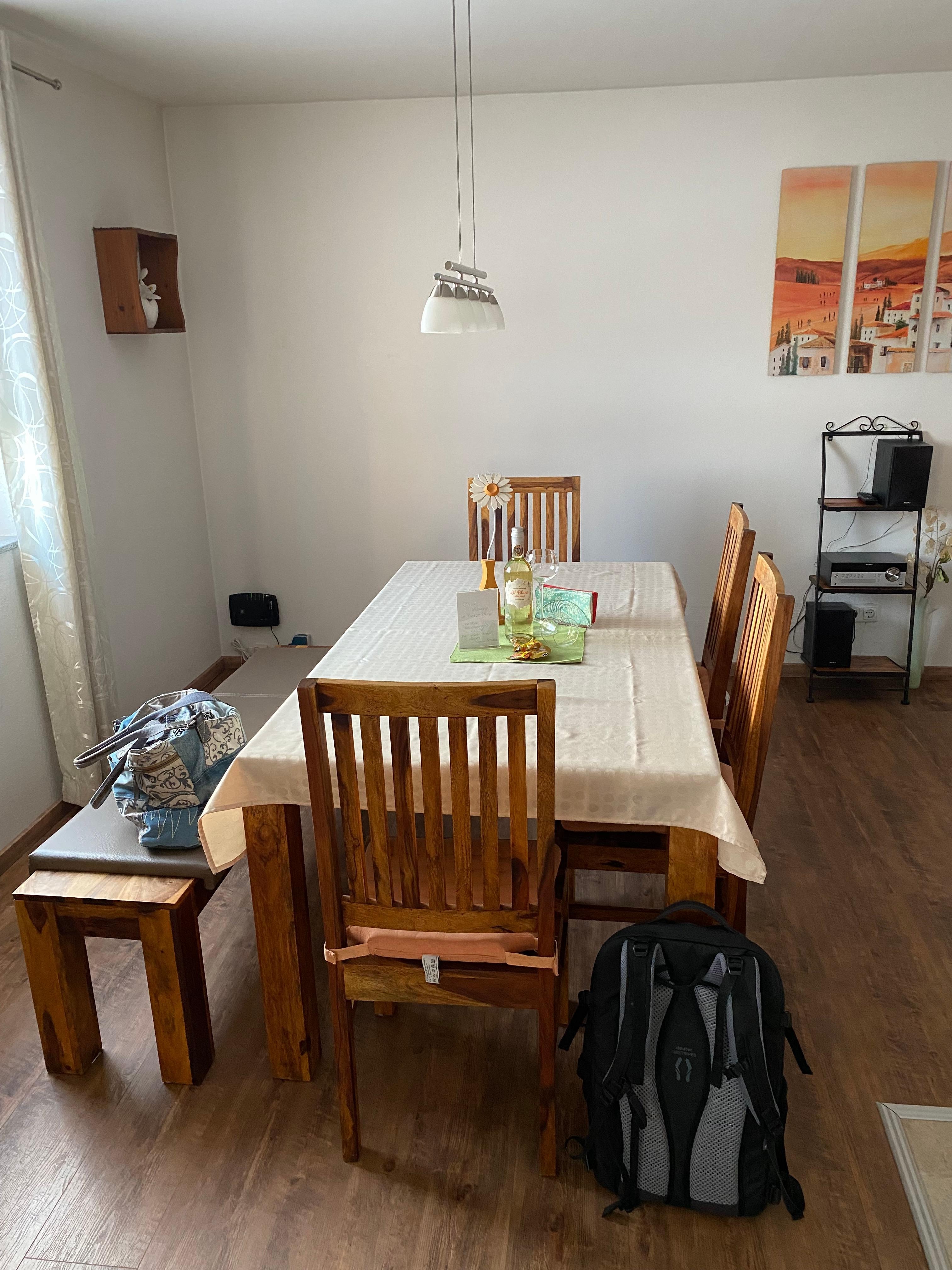 Essbereich im Wohnzimmer 