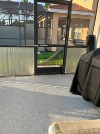 Outdoor screen door