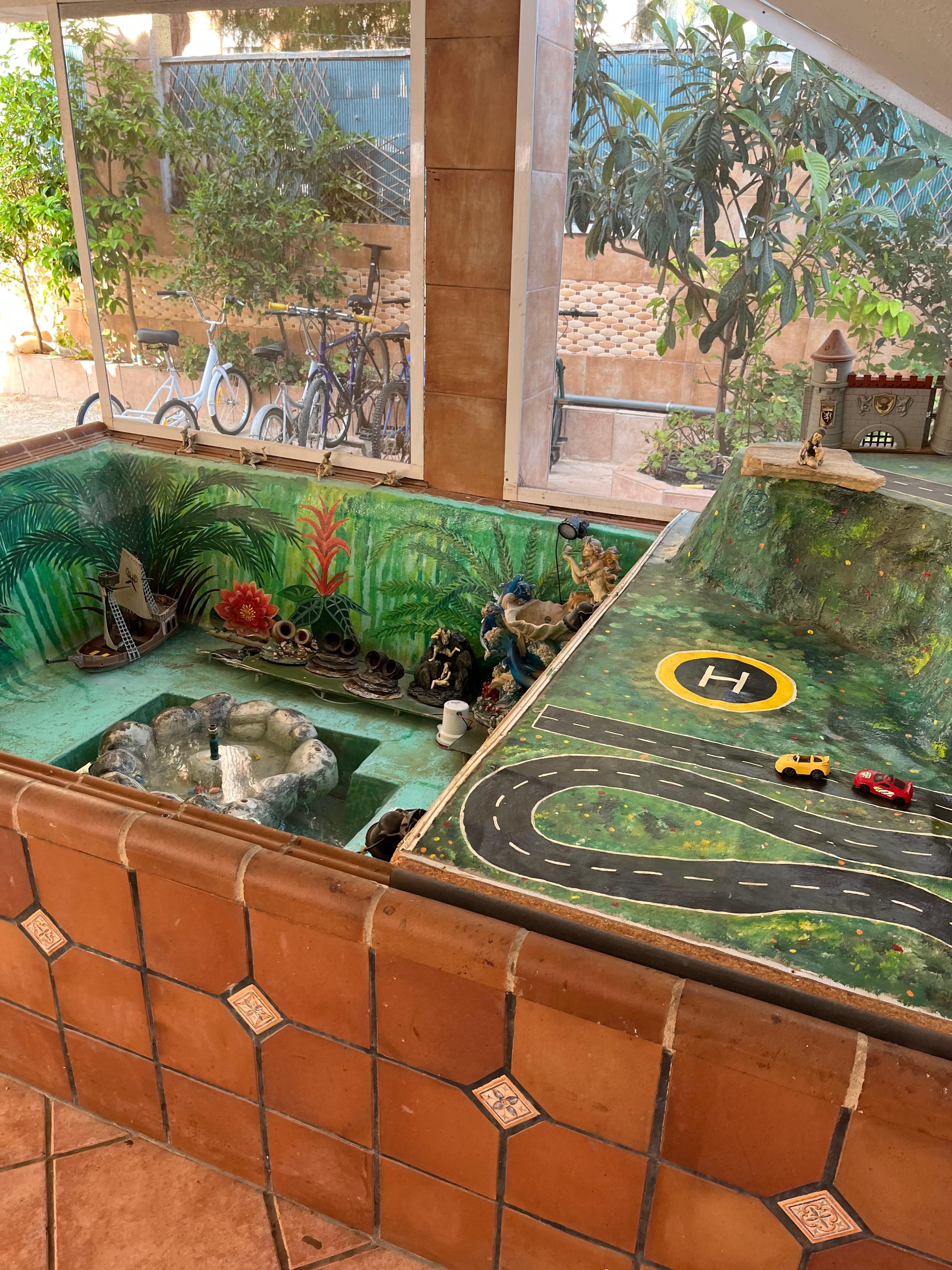 Car track and water feature 