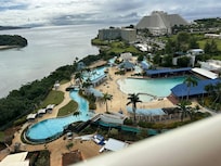 The towerの部屋からのプール