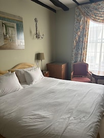 Bedding didn’t smell particularly clean.