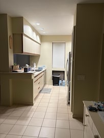 Nice kitchen with nice coffee pot/ keurig