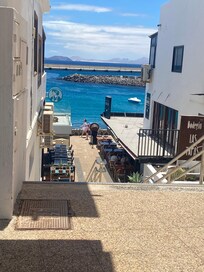 Steps down to lots of restaurants.