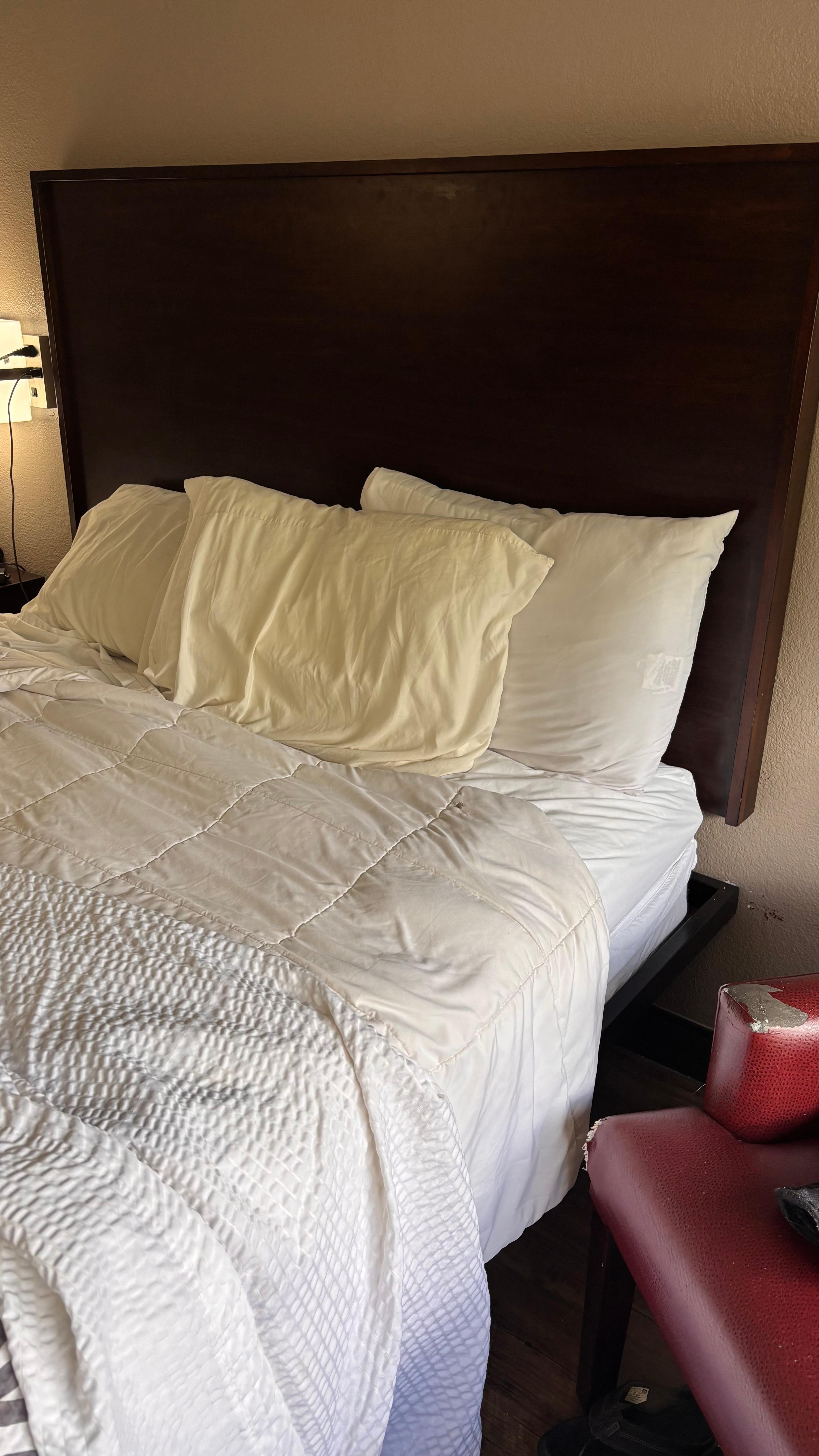 Pillow cases yellow 