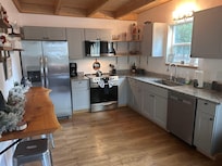 Nice open kitchen area