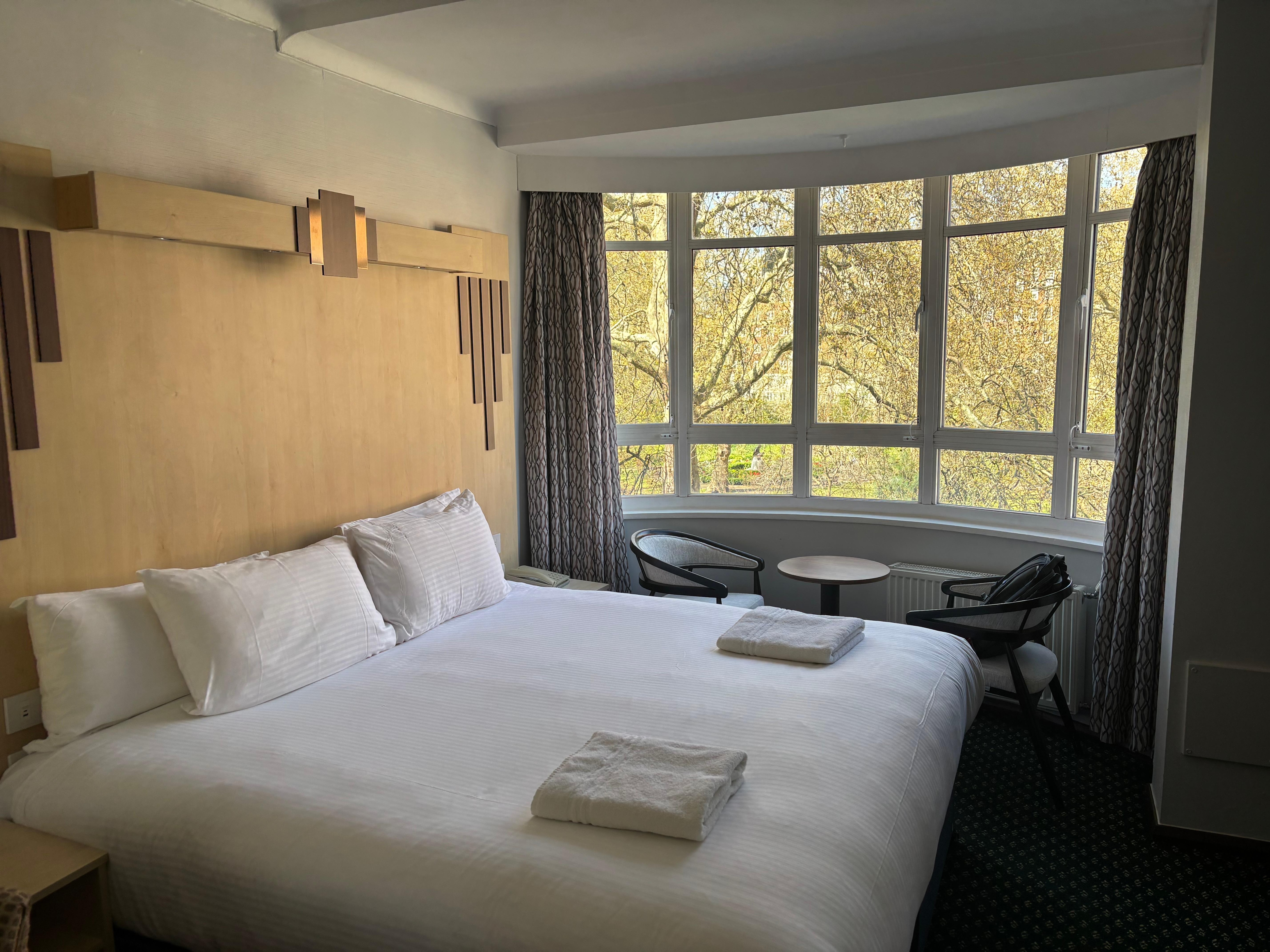 King double facing the park. 