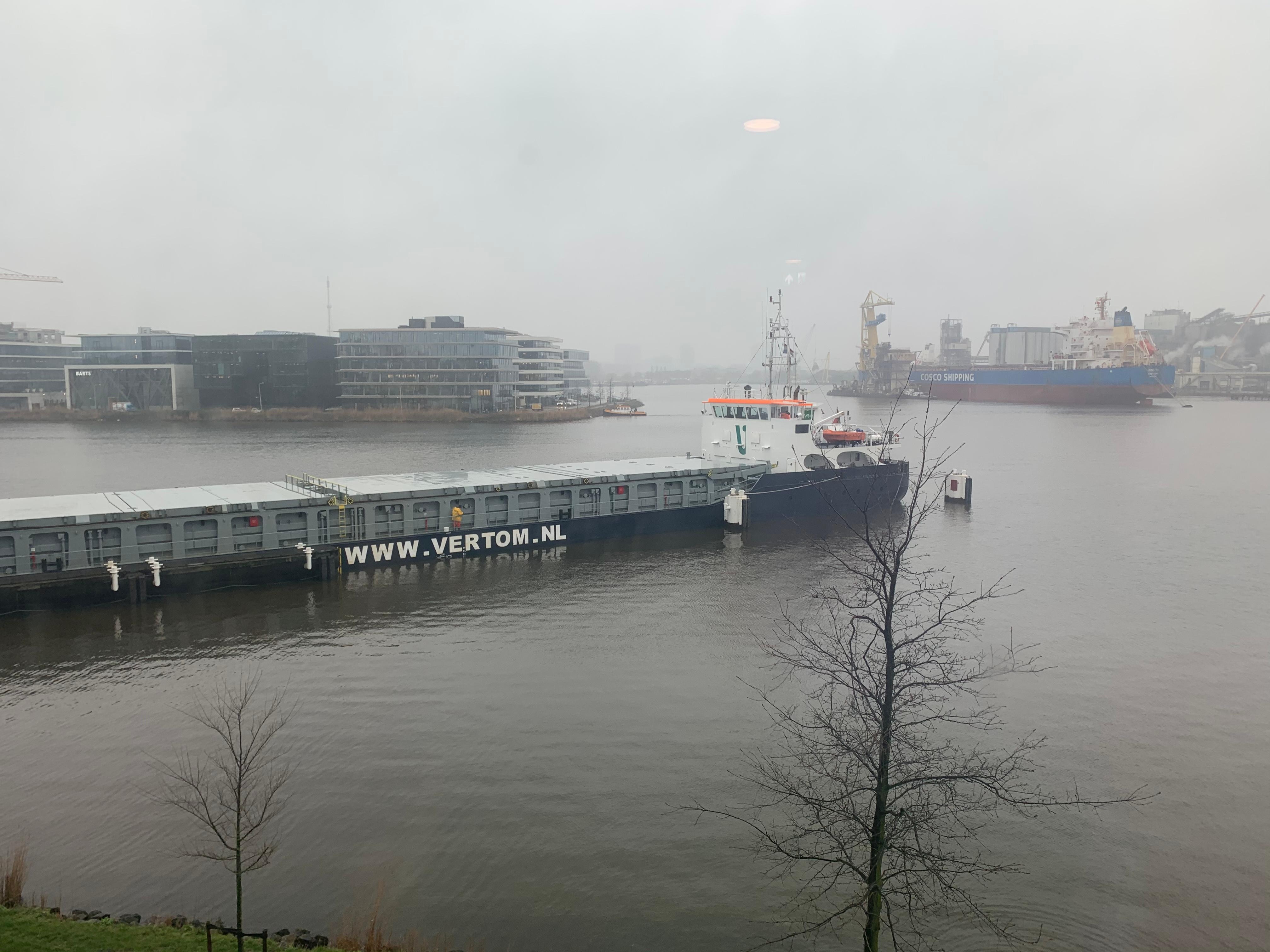 Utsikten häftig industri miljö med många fina byggnader i närheten