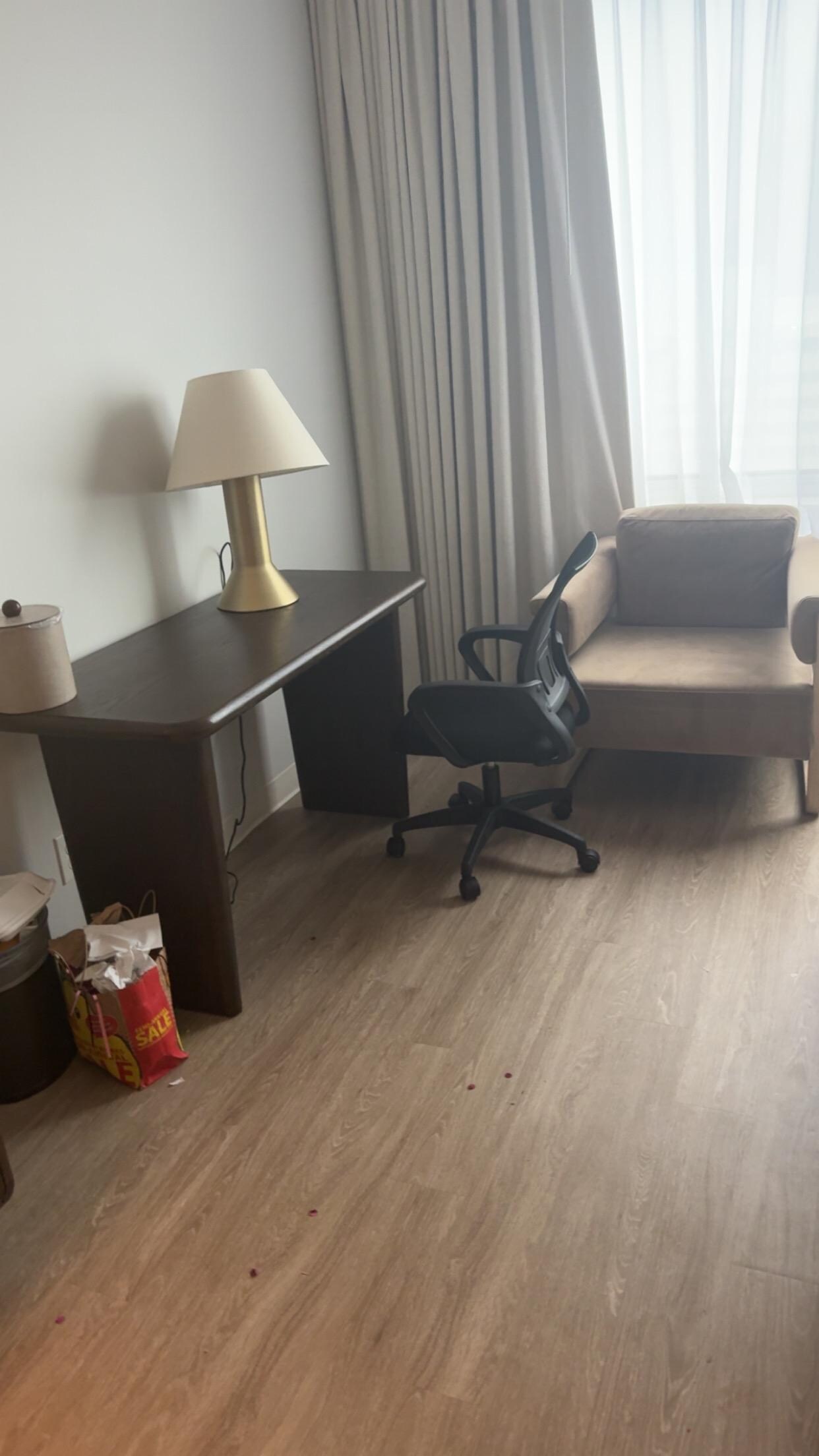 No mini fridge, microwave or coffee maker 