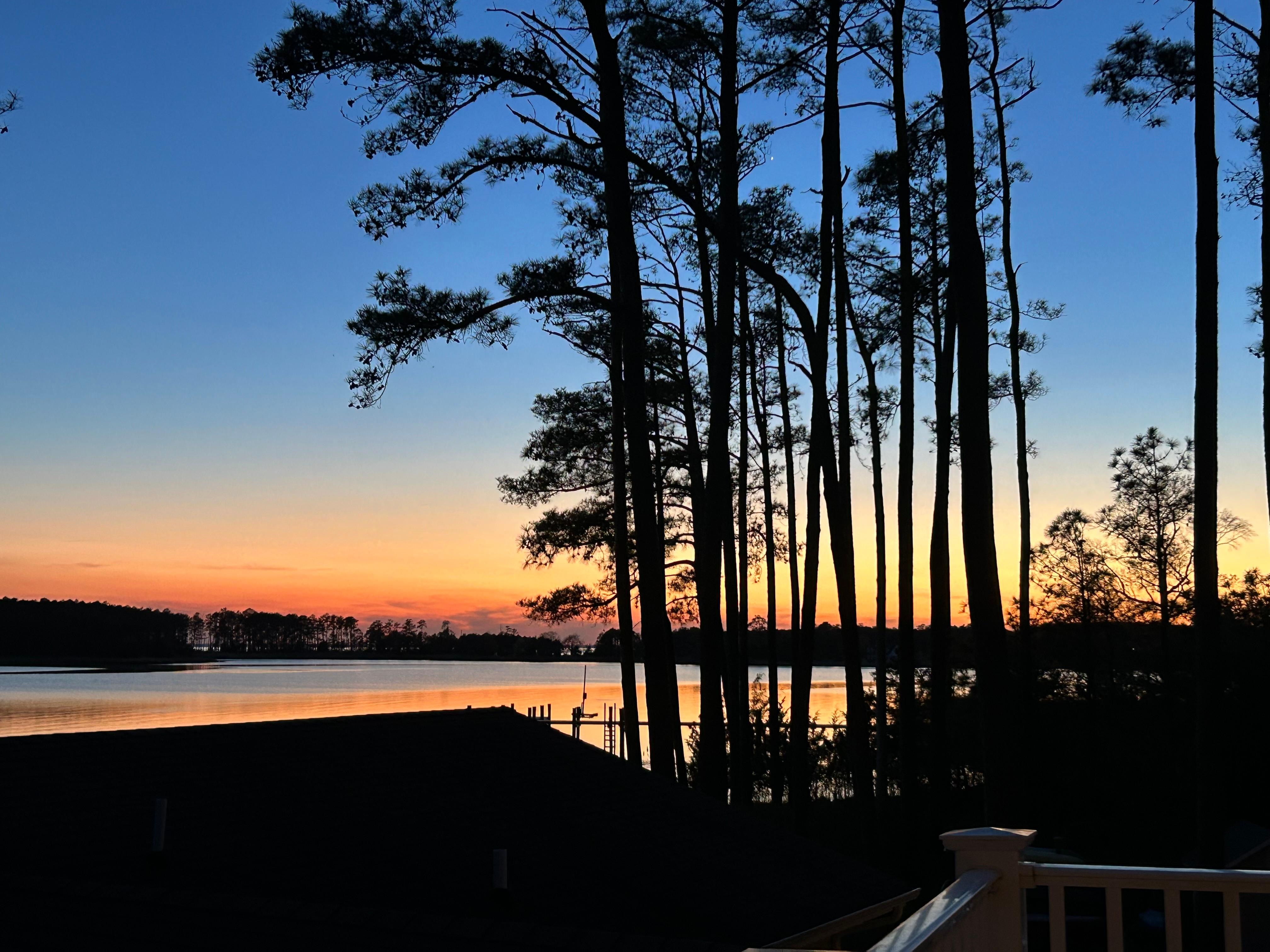 Beautiful sunsets, as advertised!!