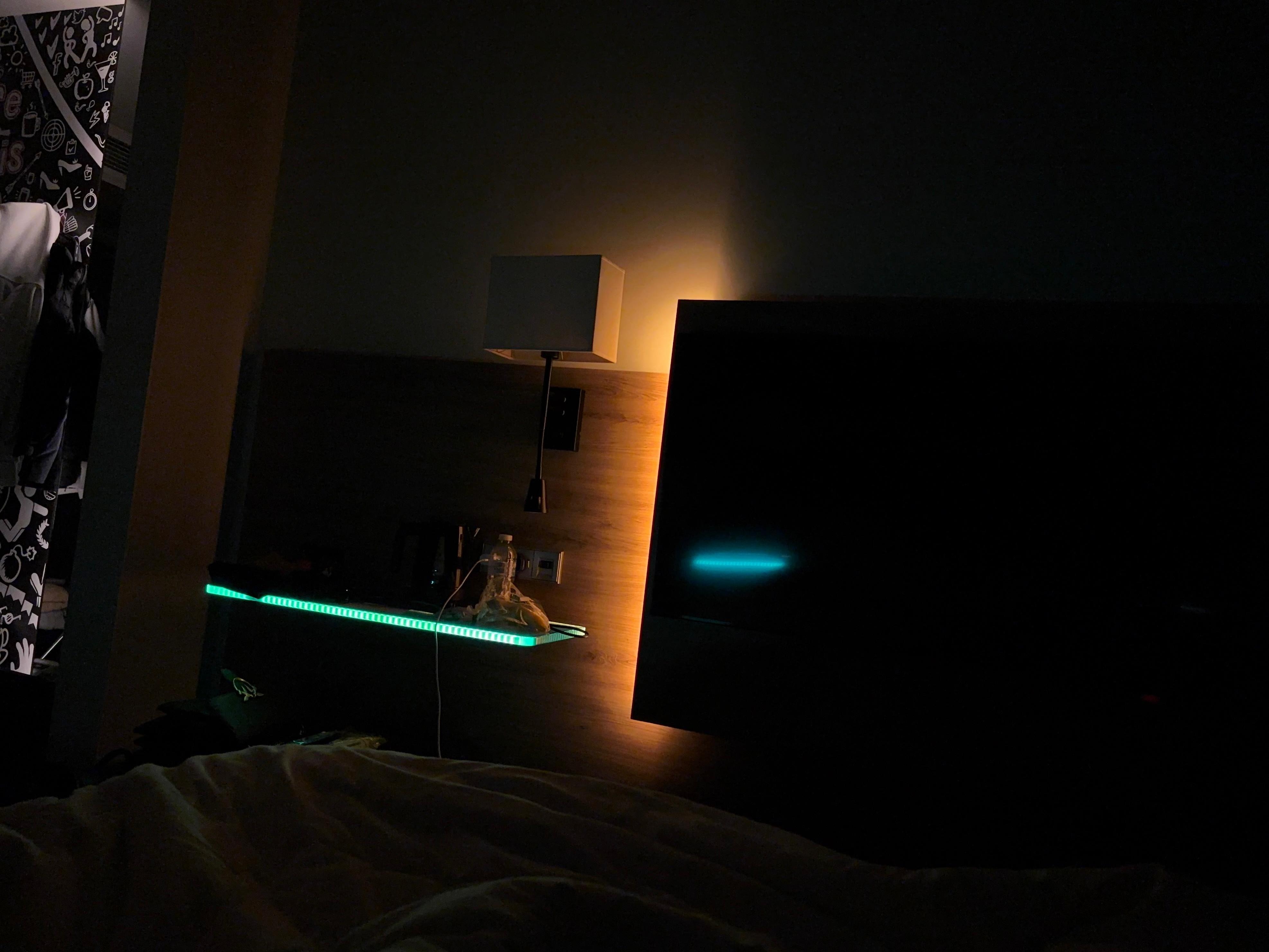 Il Led é bello ma in camera po dare fastidio !!!!