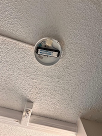 No light in the entry way