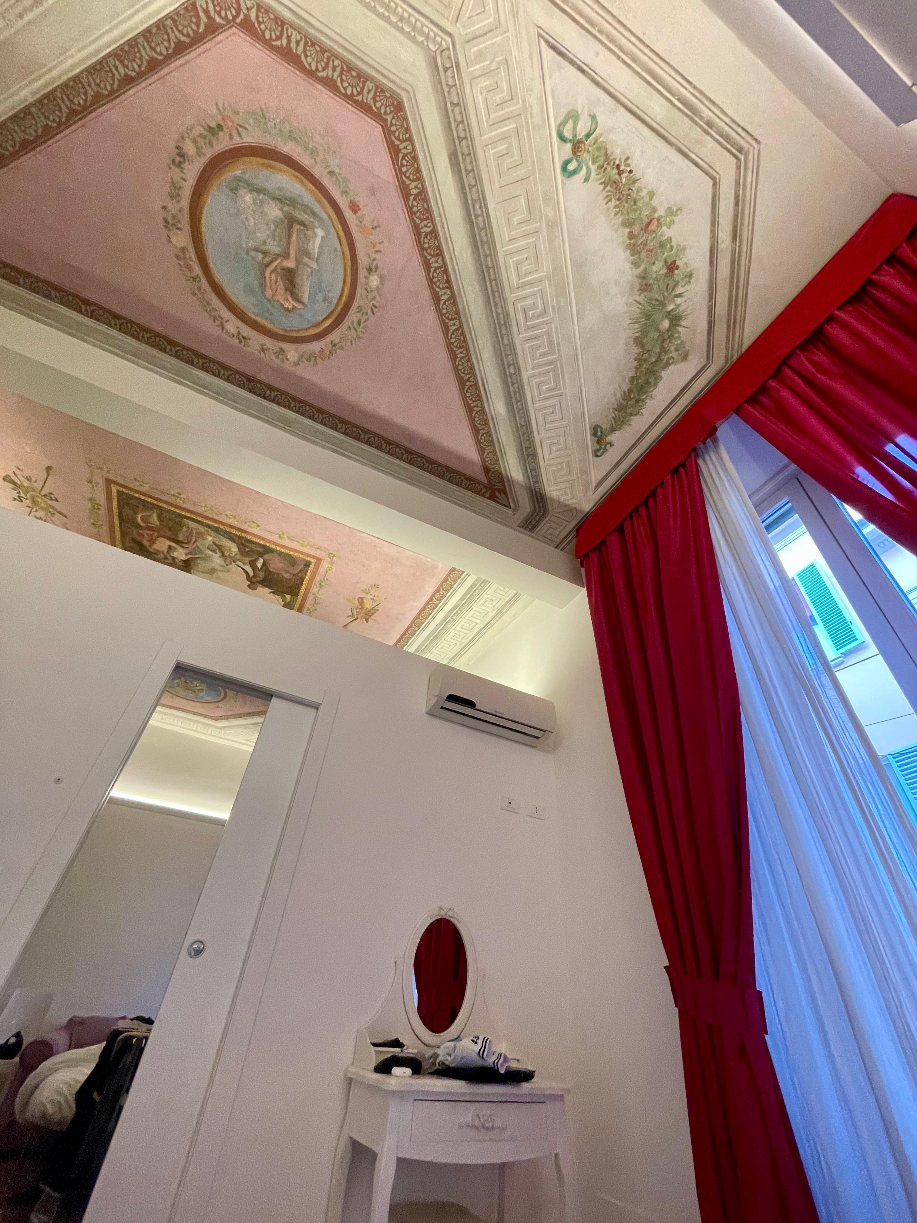 Schlafzimmer/Blick Wohnzimmer