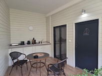 Cute outdoor kichennette