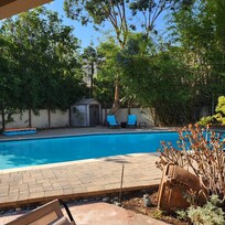 Beautiful pool!
