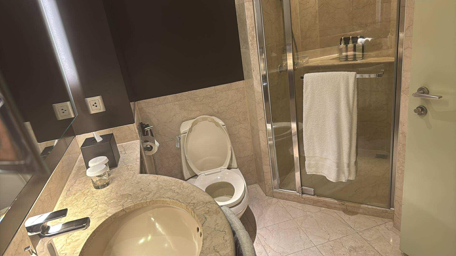 Bathtub included but was standing in to take pic 😂