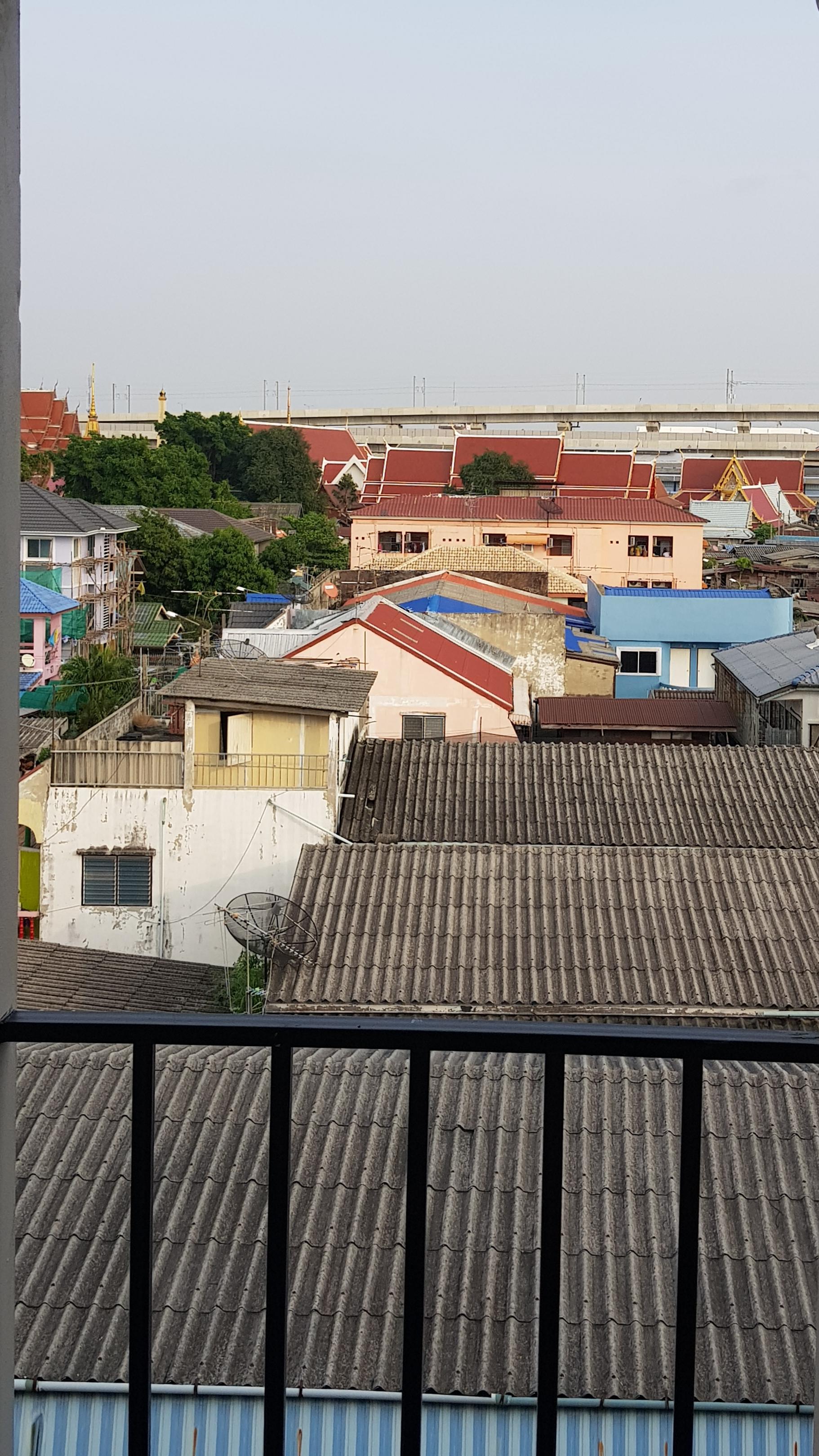 The view from the Hallway window. (Better than the view from my room) Don't stay for the scenery, stay for a good nights sleep.