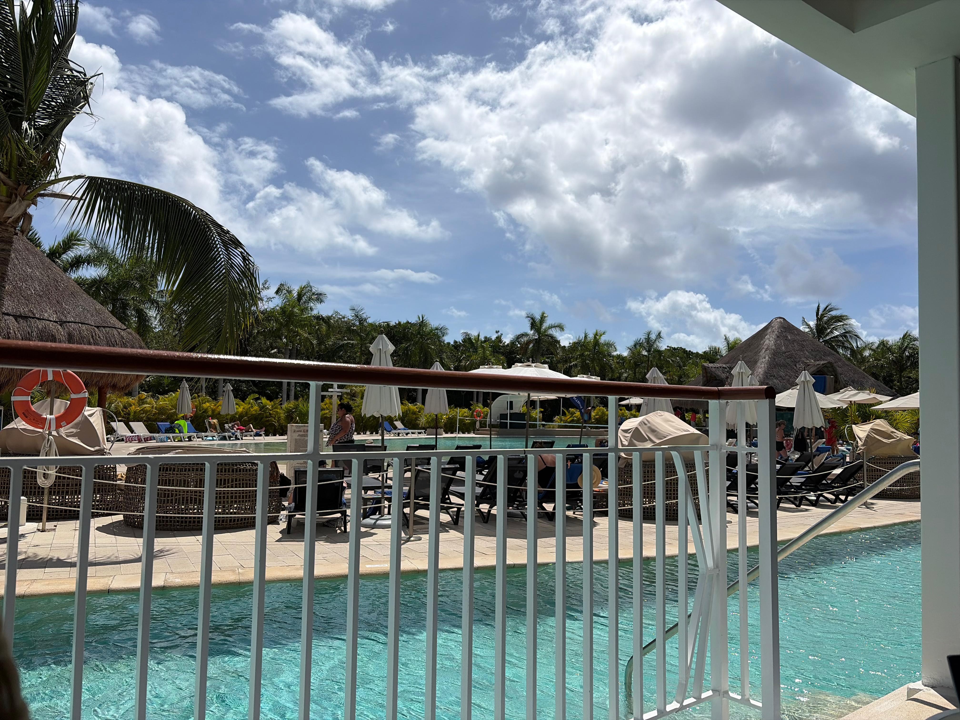 Adults only swimup room