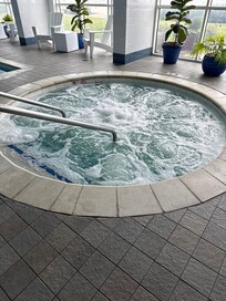 Hot tub/spa