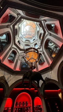 Entrée cathédrale du bar